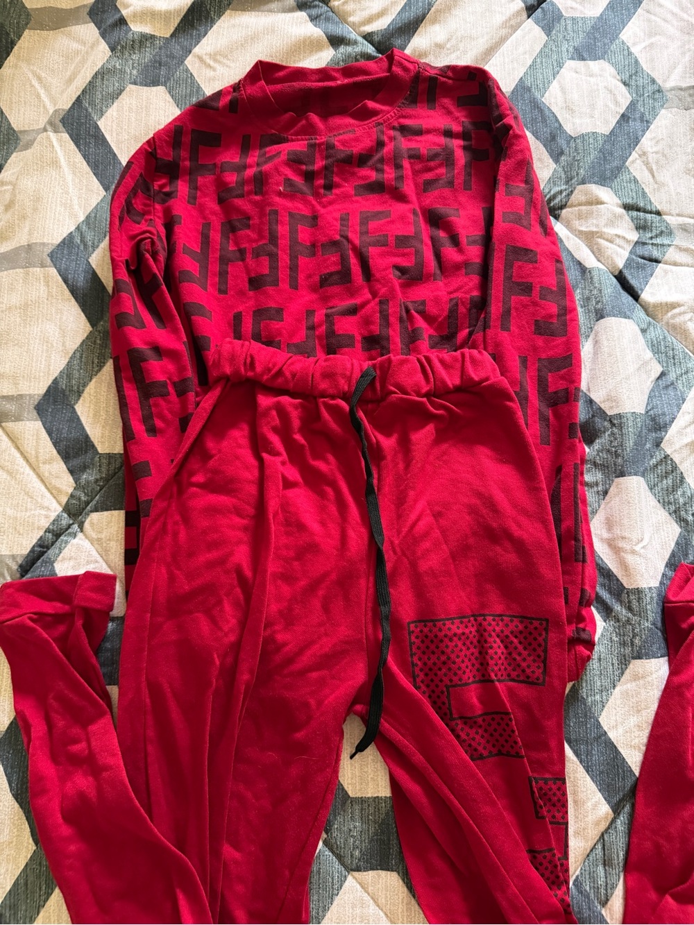 Red Logo-Print Set